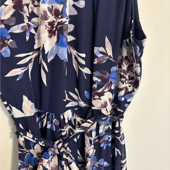 Bundle of Two Eliza J Green and Blue Floral Maxi Dress - Picture 5 of 11